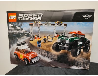 **UNRESERVED** COOKIE'S LIFETIME COLLECTION OF ... - Lot 521