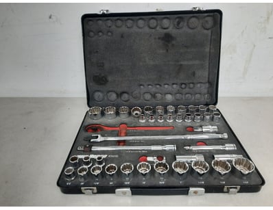 Police Seized Property & Unclaimed Jewellery (A... - Lot 417