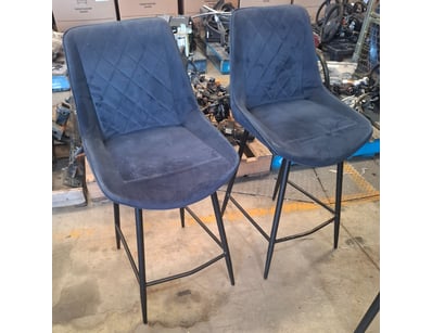 UNRESERVED National Surplus Clearance - Lot 122