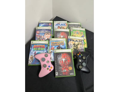 XBOX 360 GAMING COLLECTION WITH CONTROLLERS AND GA...