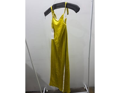 Fashion Retailer Liquidation (ON11611) - Lot 14