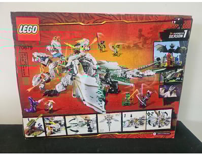 **UNRESERVED** LIFETIME COLLECTION OF LEGO PART... - Lot 724