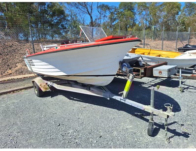 City of Gold Coast Abandoned Vehicles (ON4363) - Lot 37