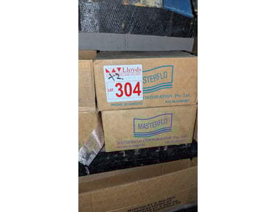 Mostly UNRESERVED POLY TANKs Manufacturer CLOSU... - Lot 304