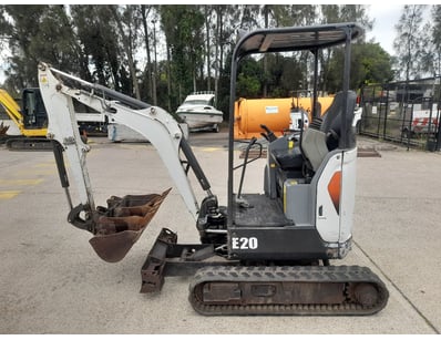 BRISBANE Earthmoving Hire Company Business Closur... - Lot 9