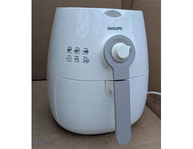 PHILIPS Air fryer model HD9216 - 1425 watts    31x...
