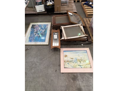 Sporting Gear, Home & Decor (WAA980) - Lot 111