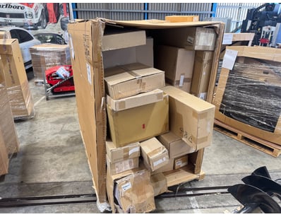 BRAND NEW Pallet of Car Parts Including 
Part No....
