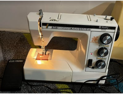 Gadgets, Music & Pastimes (A999) - Lot 23