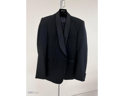 VARCE ITALIA TUXEDO POLYESTER WOOL SIZE 38

Materi...
