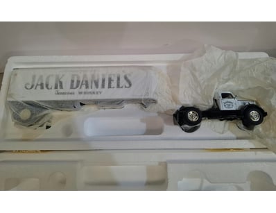 Model Car Mania (A1004) - Lot 235