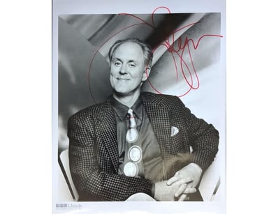 PHOTOGRAPH OF ACTOR JOHN LITHGOW, PROMINENTLY KNOW...