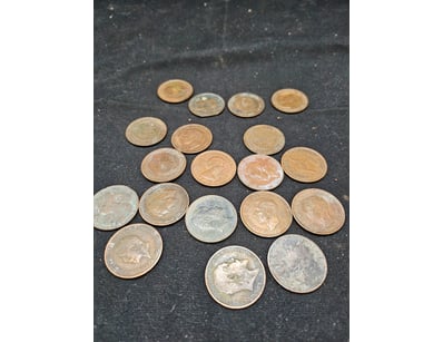 DECIMAL COINAGE COLLECTION - MIXED DENOMINATIONS

...