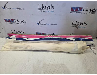 UNRESERVED Airport - Lost Property (A980) - Lot 125