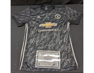 Mancave & Memorabilia (A984) - Lot 205