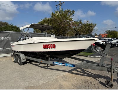 QUALITY BOATS, CARAVANS AND RECREATION EVENT - Lot 34