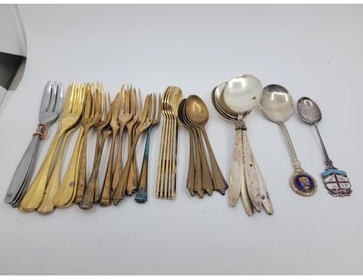 Antiques, Vintage & Interior Treasures (A1006) - Lot 100396