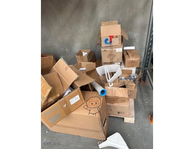 Substantial bulk lot of electrical and constructio...