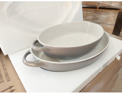 RRP $130 Set of 2 Nova Webb Oval Bakers.

Nova W...