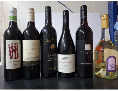 Assorted Win Lot

Includes Fenetre Lavander, Neil ...