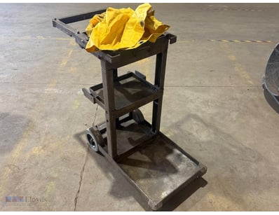 Janitors Cart/Trolley, 3-Tier Shelves, 4 castors
...