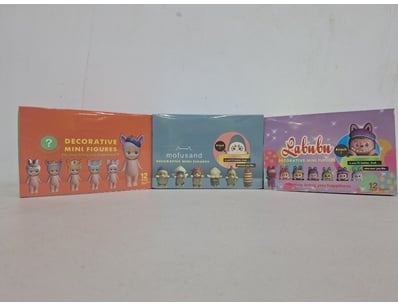Desk monitor mini figure sets

SOLD AS LOT

