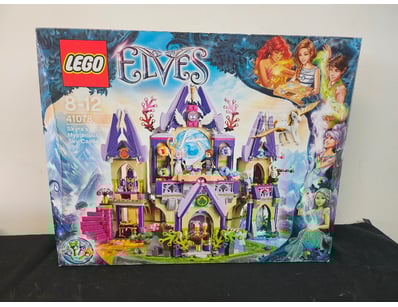 **UNRESERVED** LIFETIME COLLECTION OF LEGO PART... - Lot 569