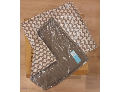 30pc lot New square cushion covers with a brown/ta...