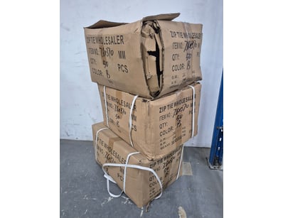 Zip tie, assorted sizes and colours, quantity unkn...