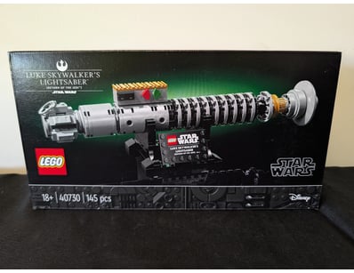 **UNRESERVED** COOKIE'S LIFETIME COLLECTION OF ... - Lot 599