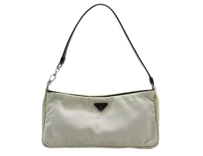 Designer Vault (A985) - Lot 4854