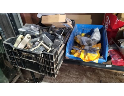 MOSTLY UNRESERVED 4x4 WORKSHOP BUSINESS CLOSURE... - Lot 230