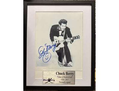 Mancave & Memorabilia (A1005) - Lot 233