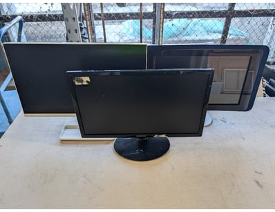 Lot of two computer monitors and one all-in-one PC...