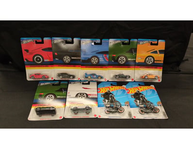 9X HOT WHEELS PREMIUM CARS INCLUDING PORSCHE COLLE...