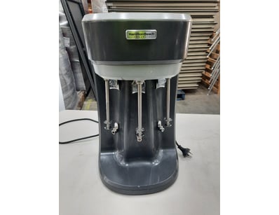 Hamilton Beach commercial, drink mixer.

