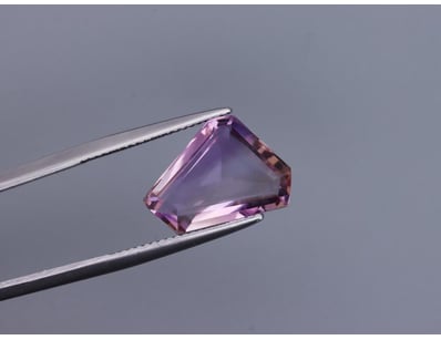 Diamond And Gemstone Market (A991) - Lot 28