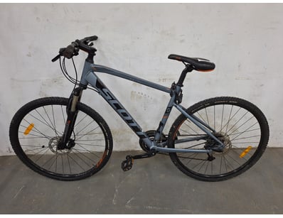 Police Seized Property & Unclaimed Jewellery (A... - Lot 435