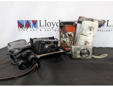 VINTAGE CAMERA COLLECTION - CANON, KODAK, NIKON AN...