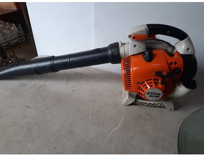 STIHL BG86 Leaf blower.

