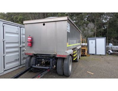 2012 Sloan Tri-axle Dog Tipping Trailer

Manufactu...
