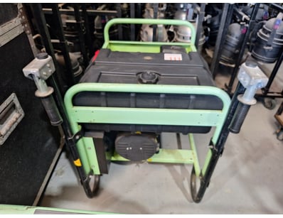 Mostly UNRESERVED Ex-Hire Stage Lighting, PA & ... - Lot 111