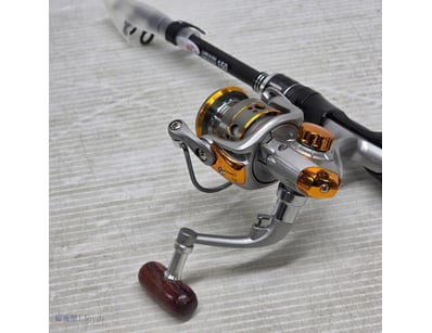 Fishing rods, assorted fishing rods paired with DC...