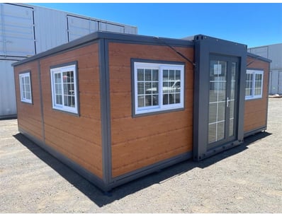 UNRESERVED IPSWICH QLD Portable Homes, Pods & Toi... - Lot 3