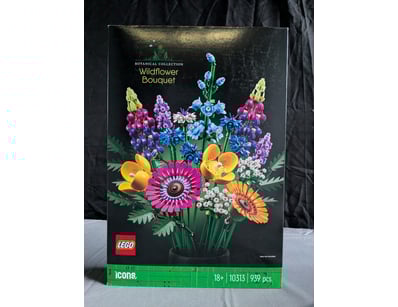 **UNRESERVED** LIFETIME COLLECTION OF LEGO PART... - Lot 260