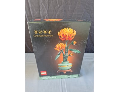 **UNRESERVED** LIFETIME COLLECTION OF LEGO PART... - Lot 332