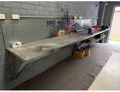 Dream Racing Team Workshop Closure (VICA1000) - Lot 26