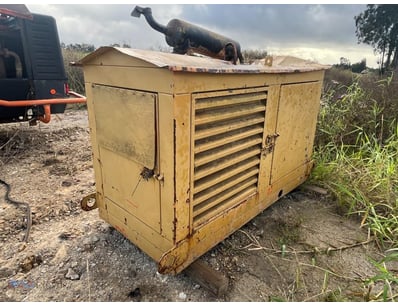 Air Compressor with Deutz Motor

(Whilst high vo...