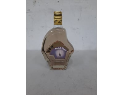 Vok, parfait amour, 750ml.


