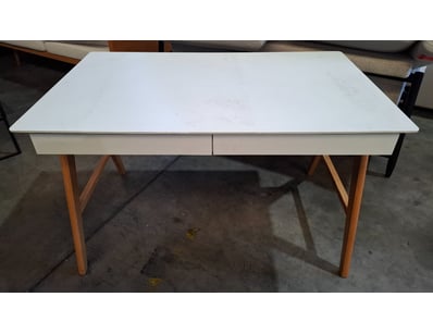 House & Homewares (A999) - Lot 110